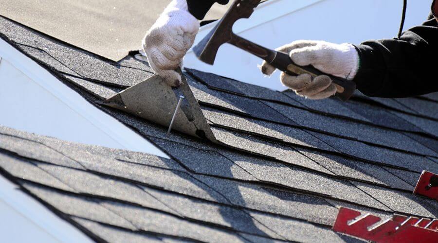Professional gutter cleaning in Kelford, NC